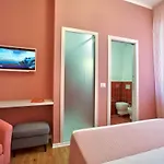 Oda ve Kahvaltı Del Corso Capo dʼOrlando