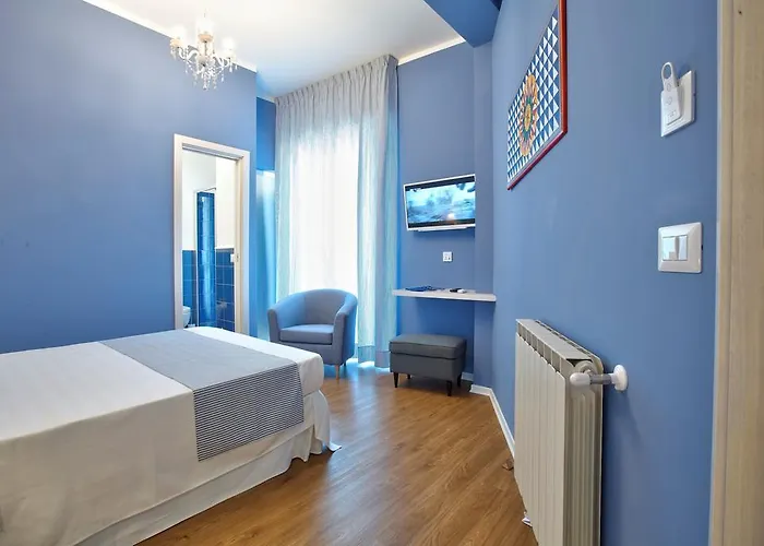 Del Corso Couette-café Capo dʼOrlando